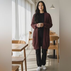 Love Change Italy EUC Women's Burgundy Open-Front Cardigan